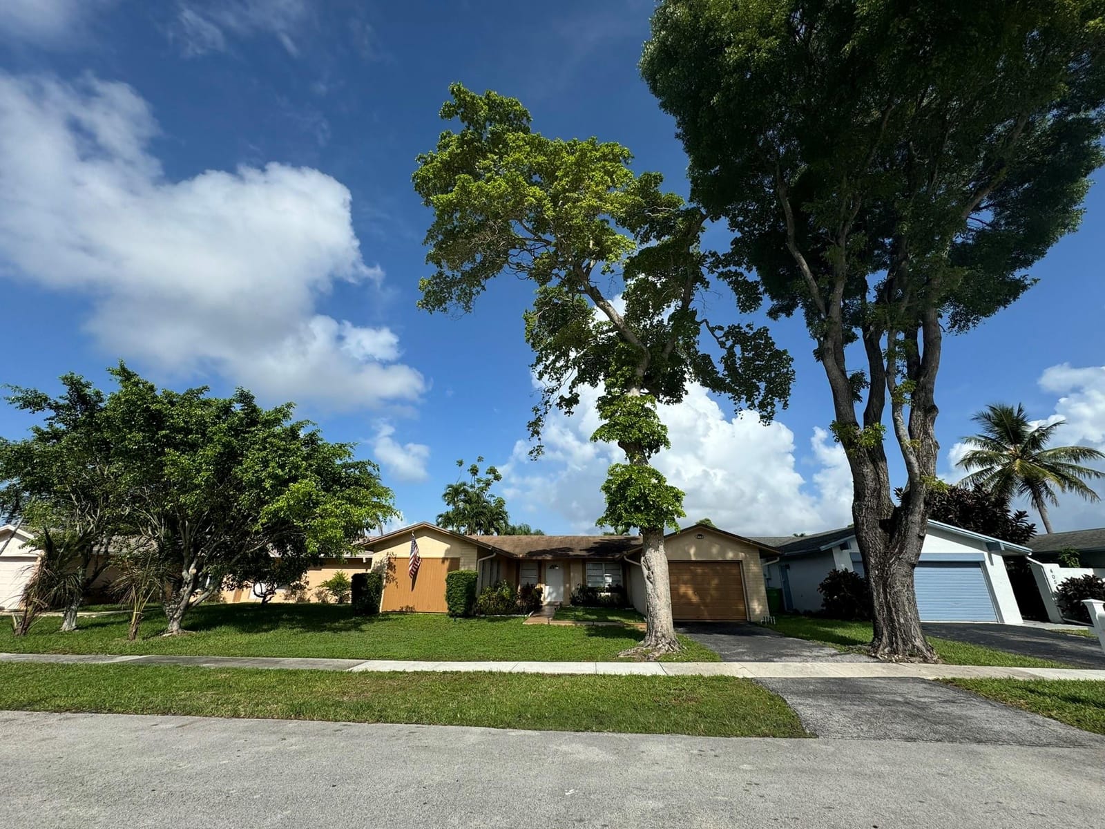 4041 NW 93rd Avenue, Sunrise, FL 33351 photo 4