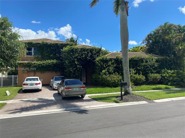 10790 Haydn Drive, Boca Raton, FL 33498