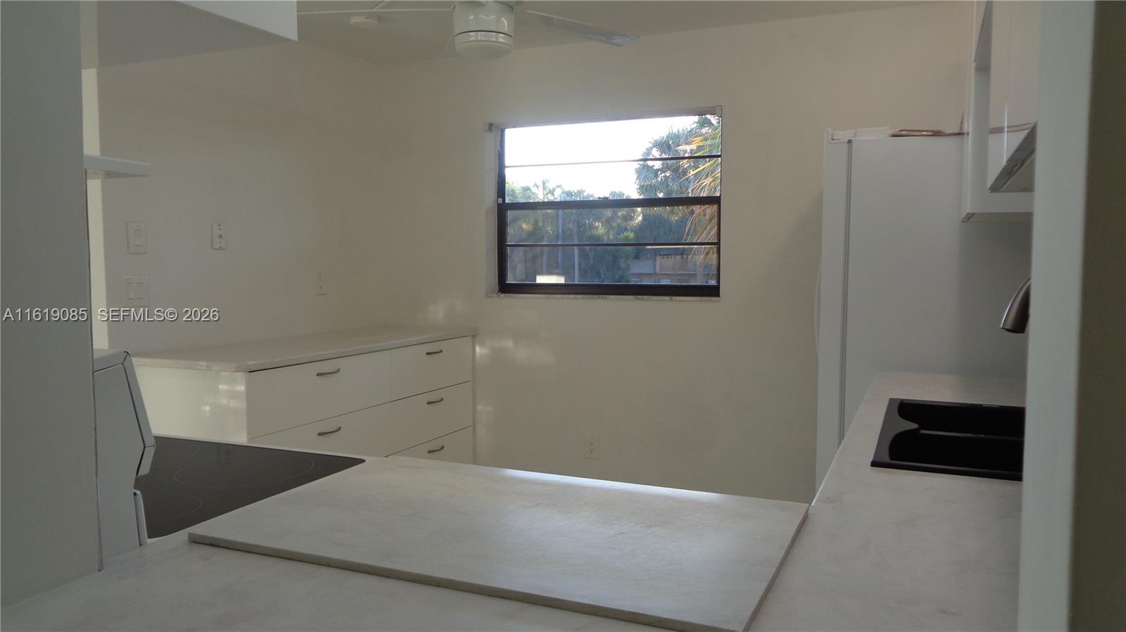 6085 N Sabal Palm Boulevard 204, Tamarac, FL 33319 photo 9
