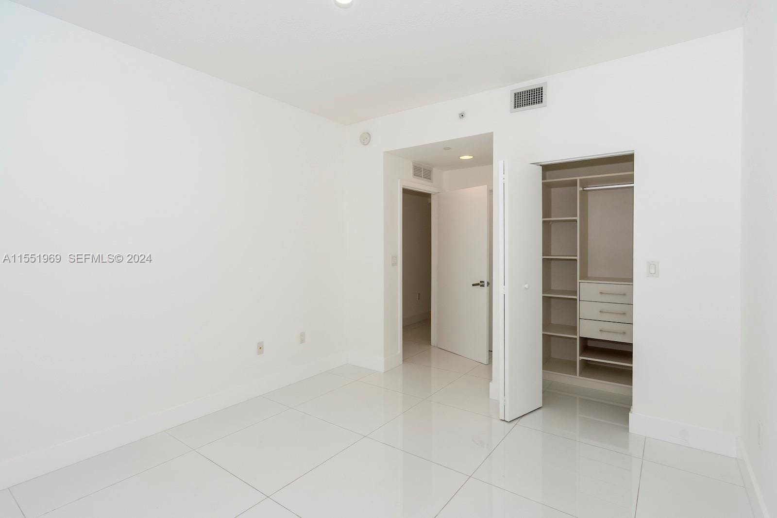 600 NE 27 Street 2304, Miami, FL 33137 photo 18