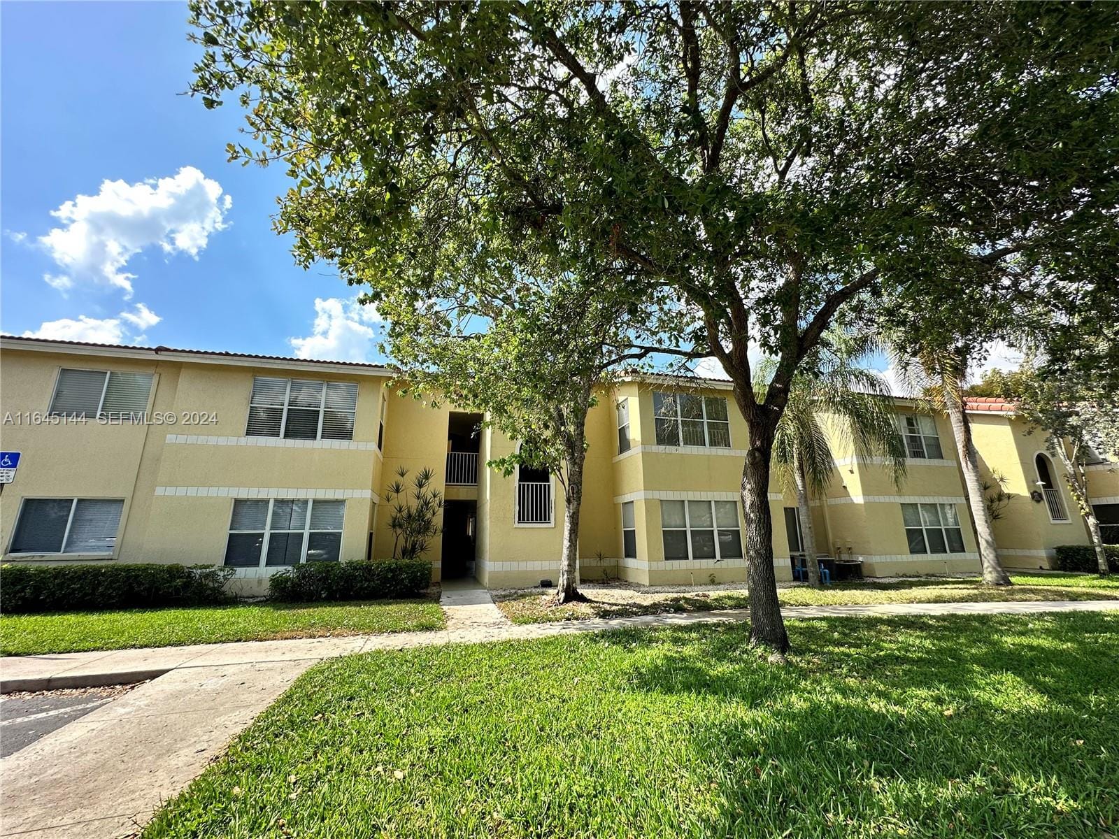 457 Vista Isles Drive 2122, Sunrise, FL 33325 photo 17