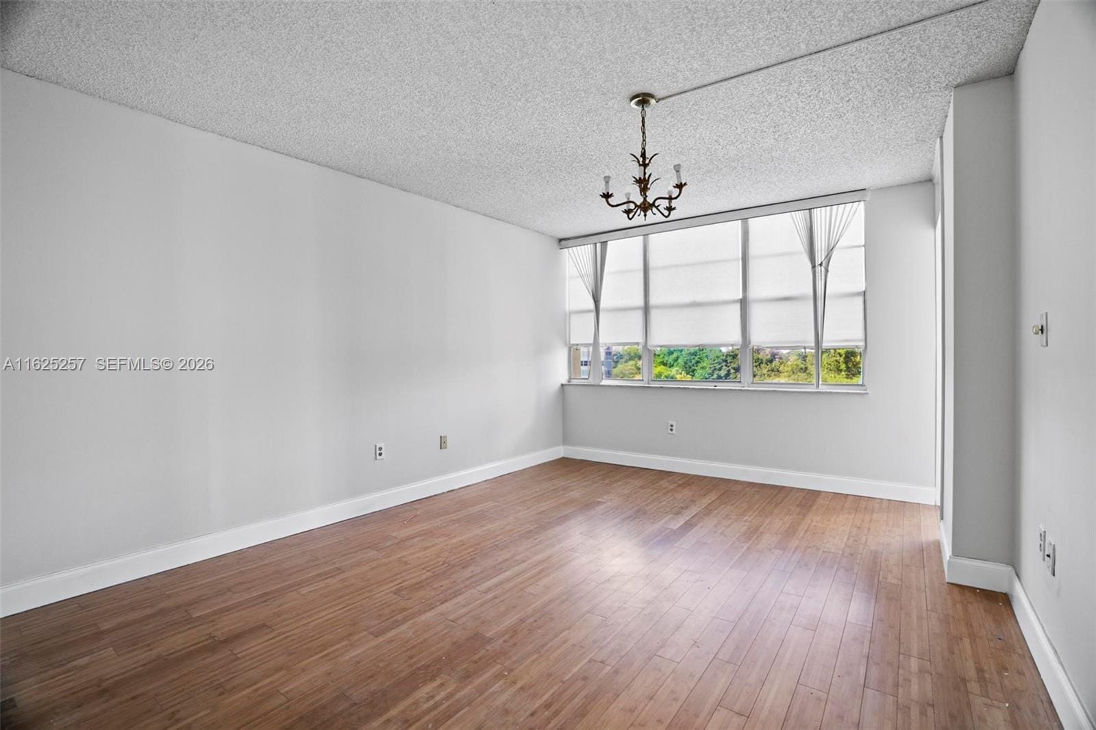 1000 Saint Charles Place 522 — photo 11