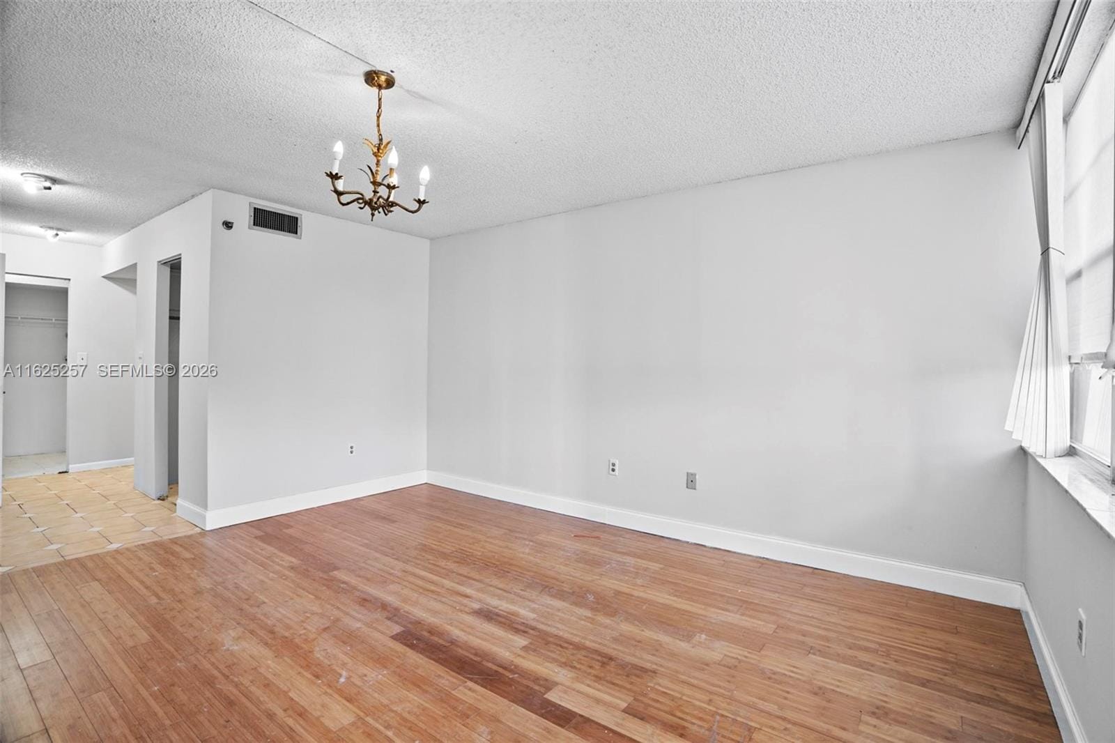 1000 Saint Charles Place 522 — photo 12