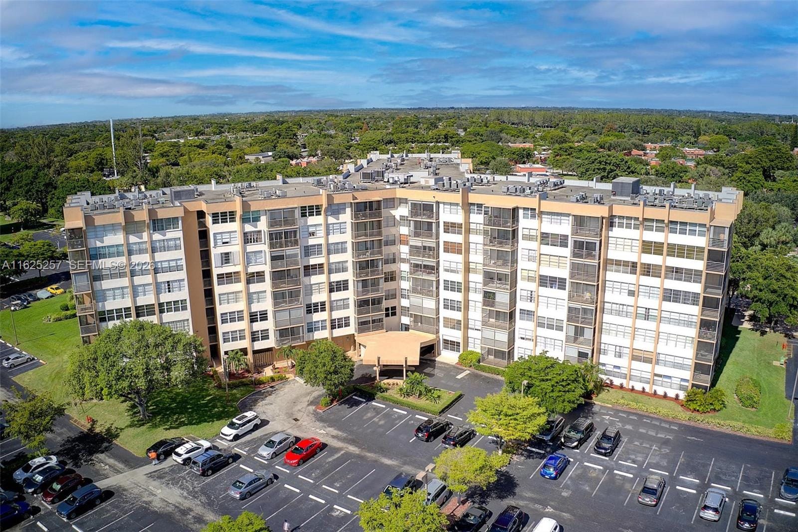 1000 Saint Charles Place 522, Pembroke Pines, FL 33026 photo 17