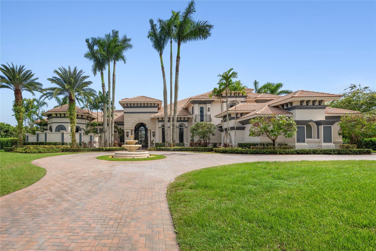 16850 Stratford Court, Southwest Ranches, FL 33331