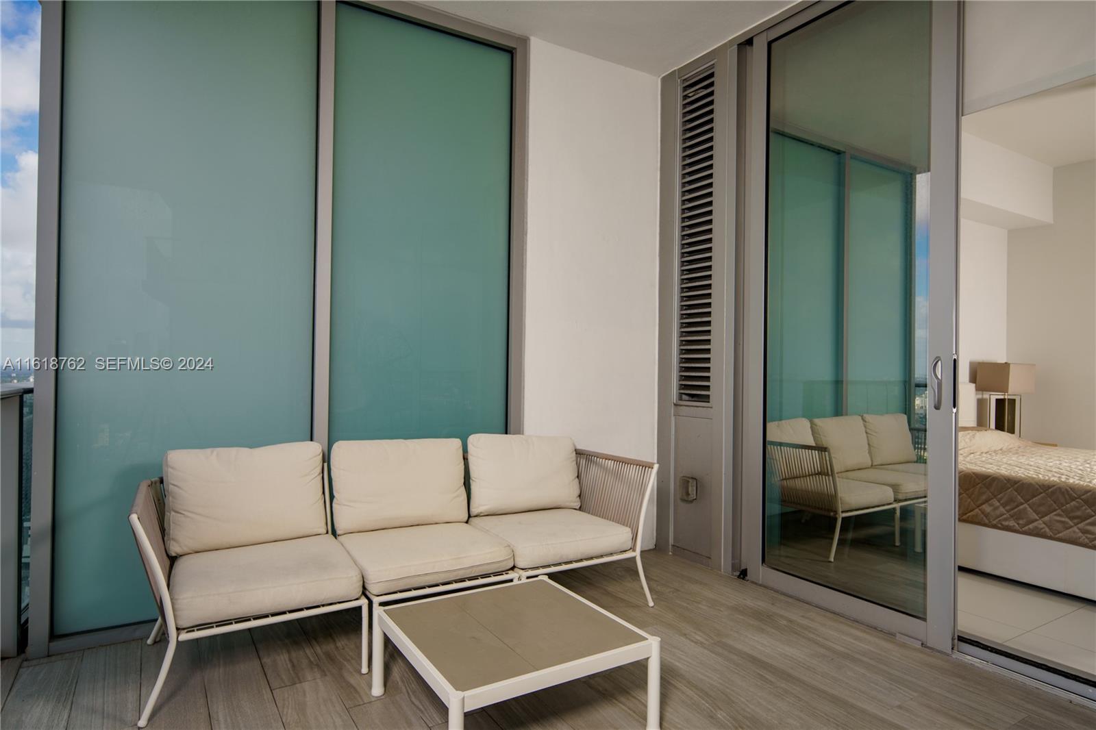851 NE 1st Avenue 4406 — photo 3