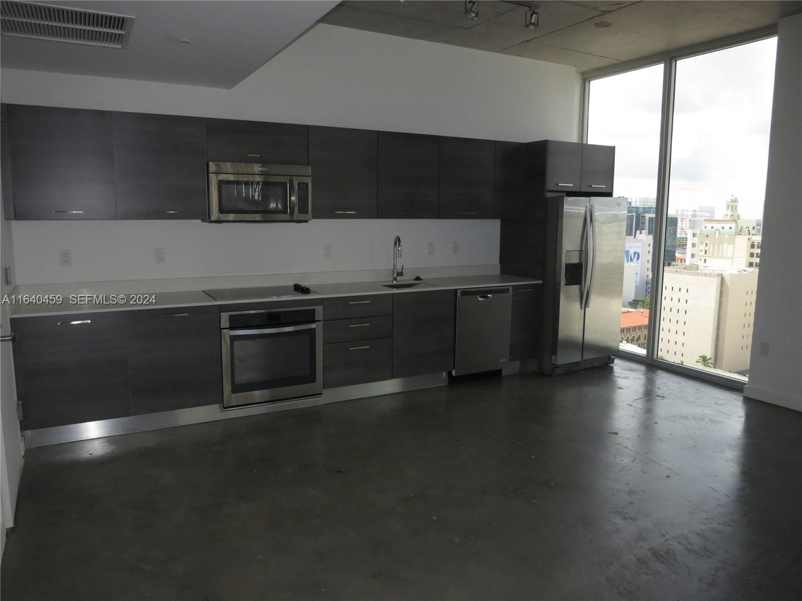 151 SE 1 Street 1902, Miami, FL 33131 photo 3