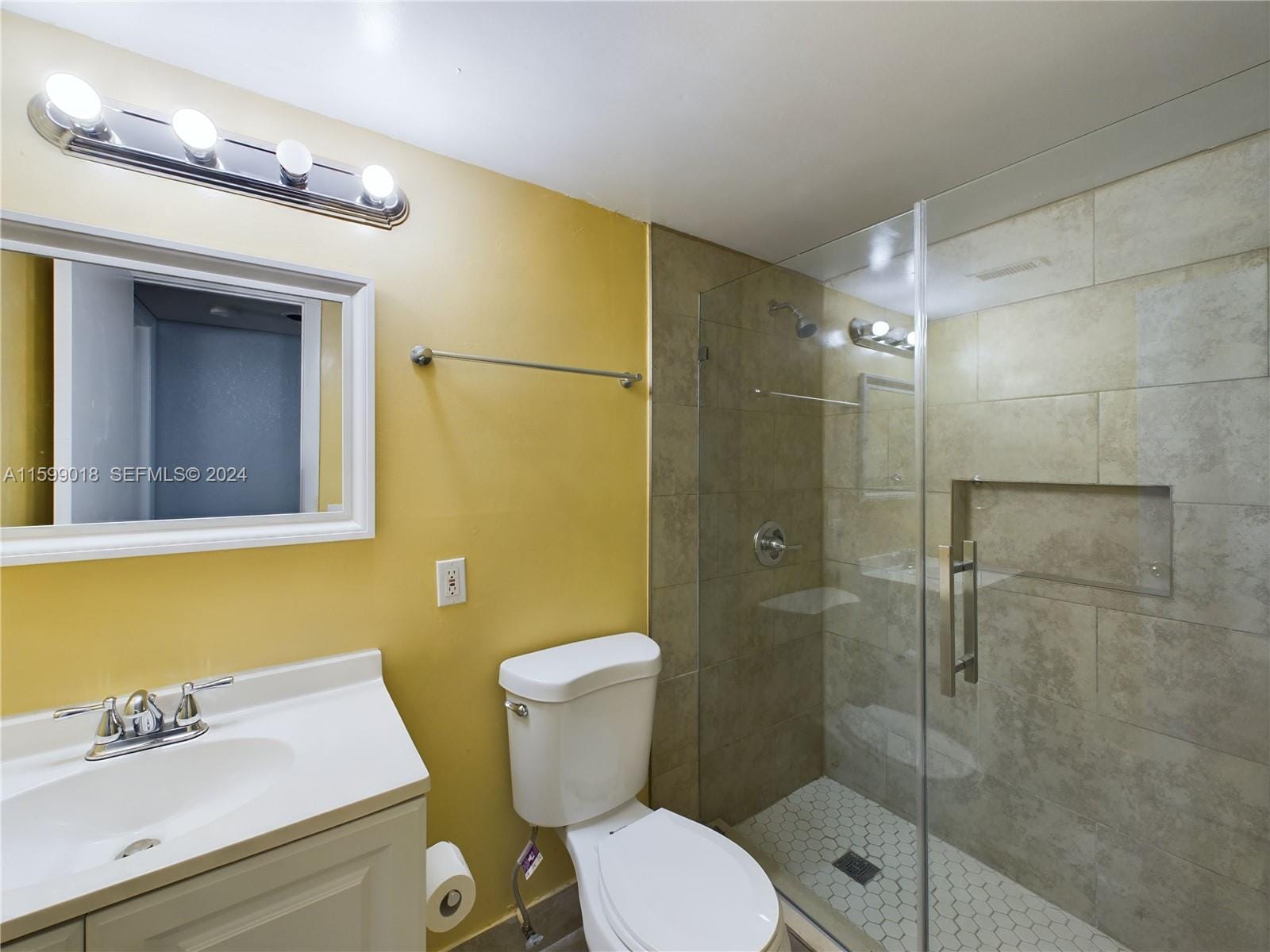 18890 NW 57th Avenue 112, Hialeah, FL 33015 photo 8
