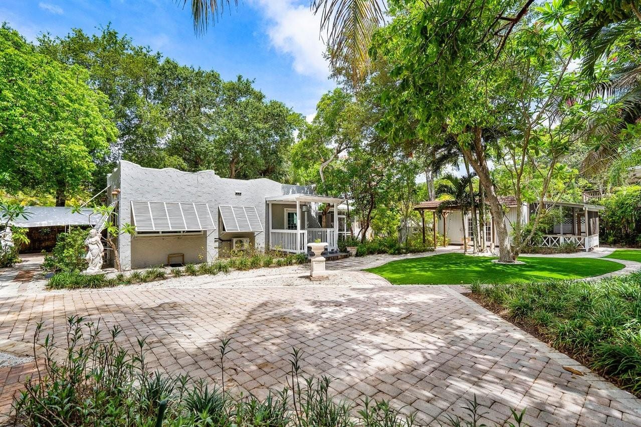 1425 SW 8th Court, Fort Lauderdale, FL 33312