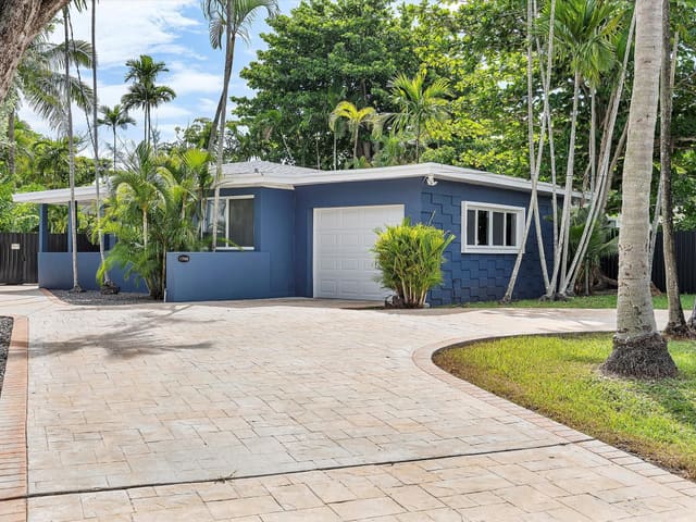 11945 W Biscayne Canal Road, sold in Bellevue Biscayne, Miami, FL