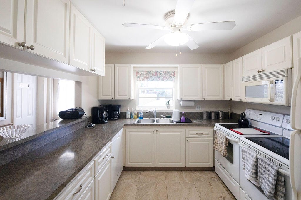 2929 SE Ocean Boulevard 136-2, Stuart, FL 34996 photo 23