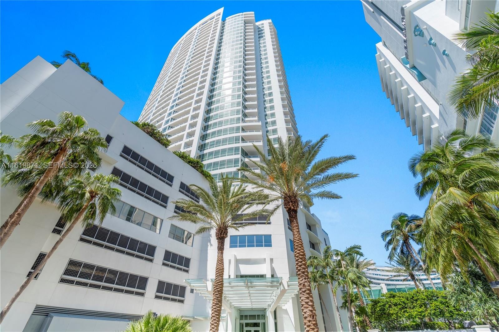4401 Collins Avenue 1007 — photo 8