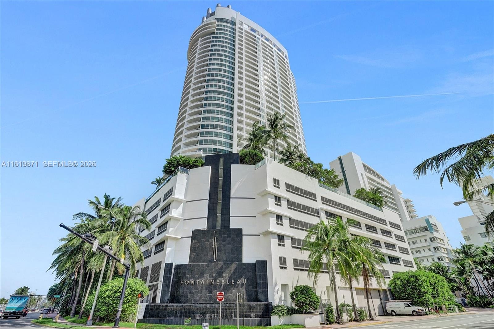 4401 Collins Avenue 1007 — photo 9