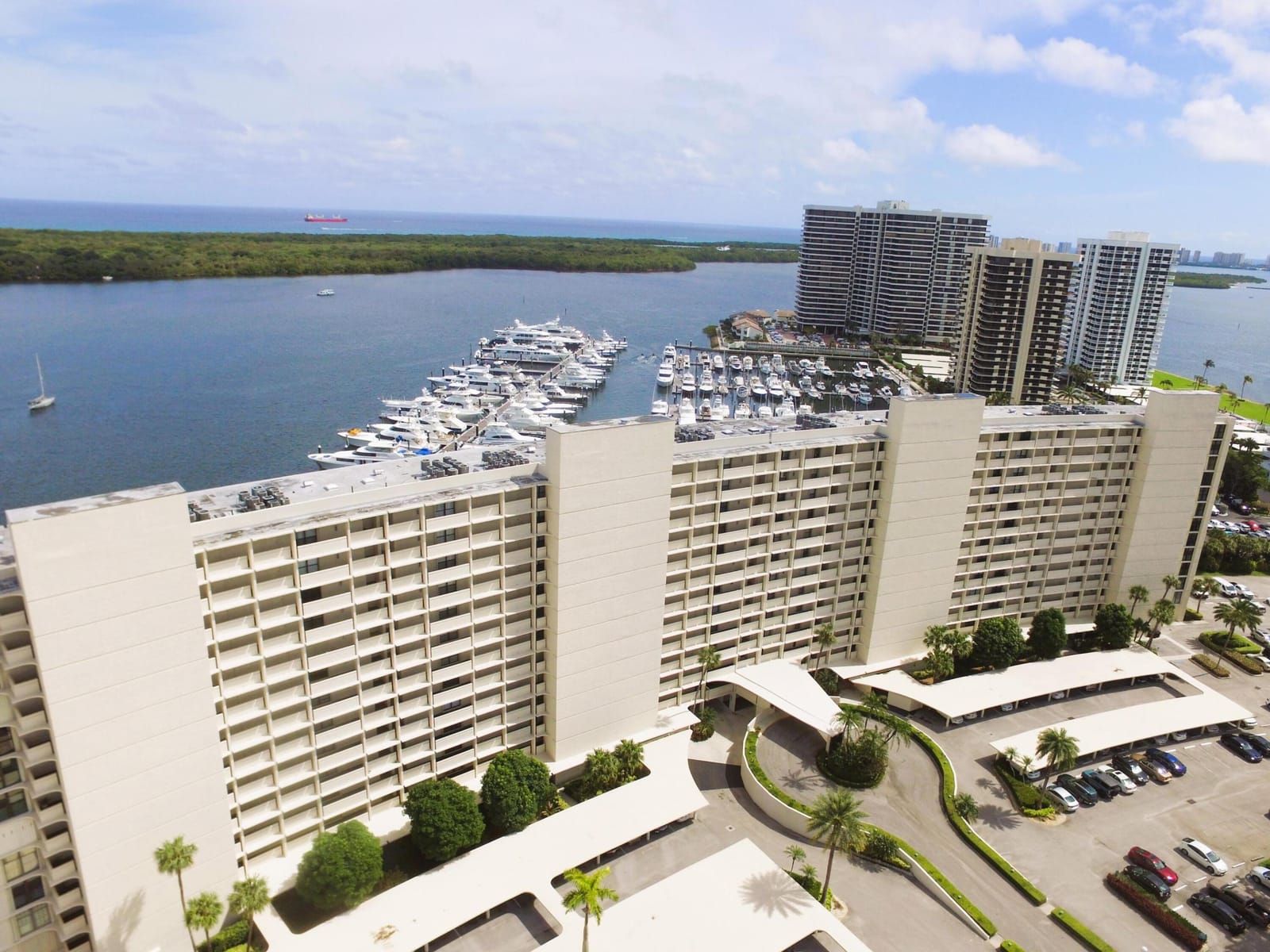 132 Lakeshore Drive 718, North Palm Beach, FL 33408 photo 4