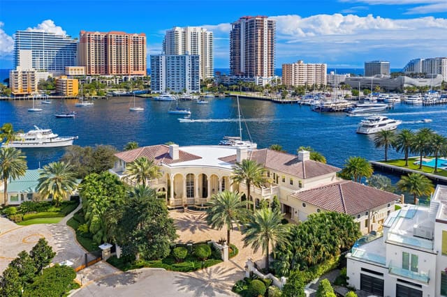2 Pelican Drive, Fort Lauderdale, FL 33301