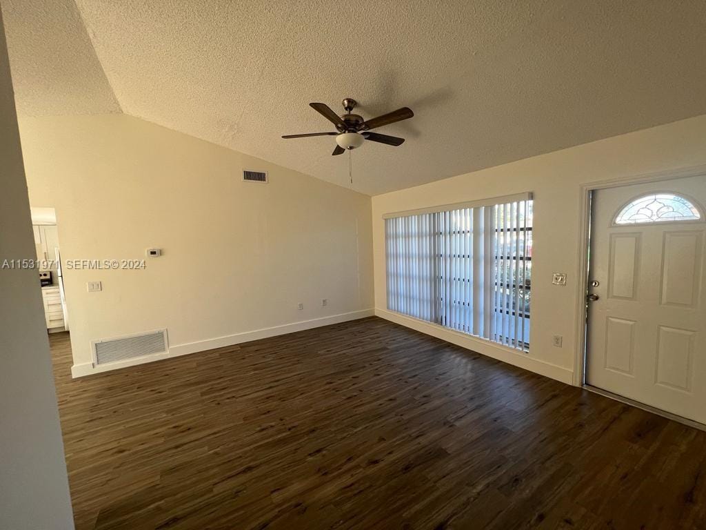 11520 NW 31st Place — photo 4