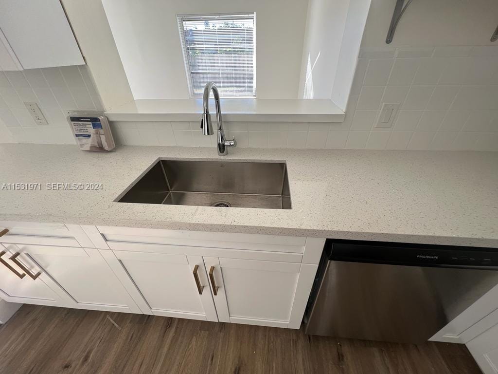 11520 NW 31st Place — photo 6