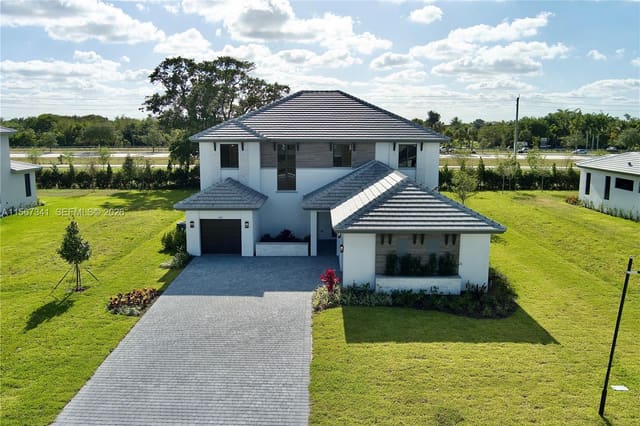 2391 SW 123rd Terrace, Davie, FL 33325