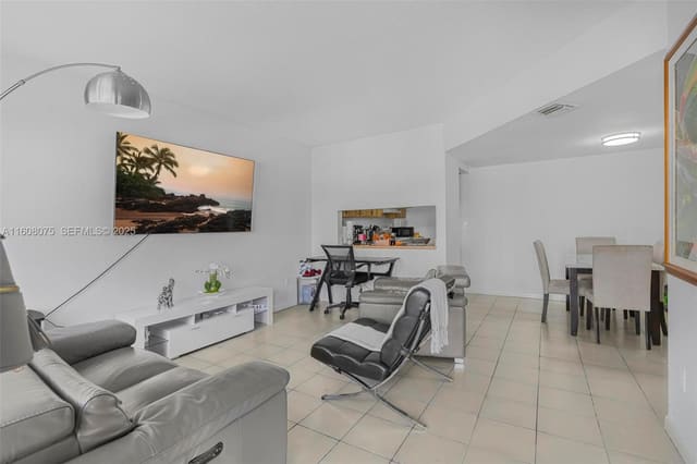 15346 SW 72 Street 22-11, Miami, FL 33193