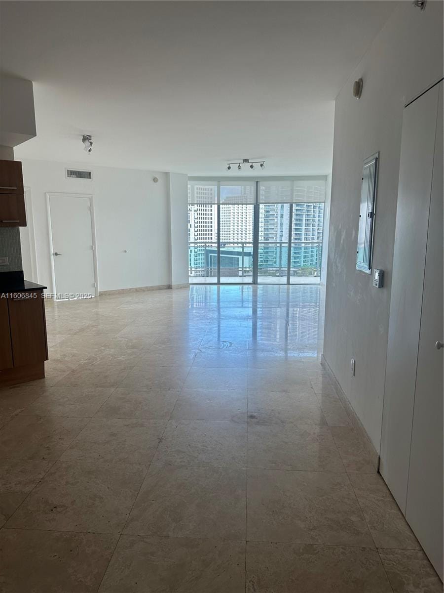 350 S Miami Avenue 2302, Miami, FL 33130 photo 18