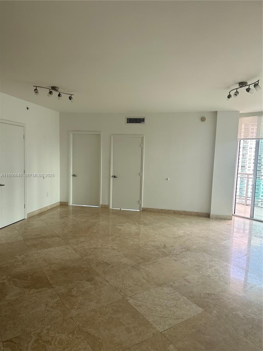 350 S Miami Avenue 2302, Miami, FL 33130 photo 20