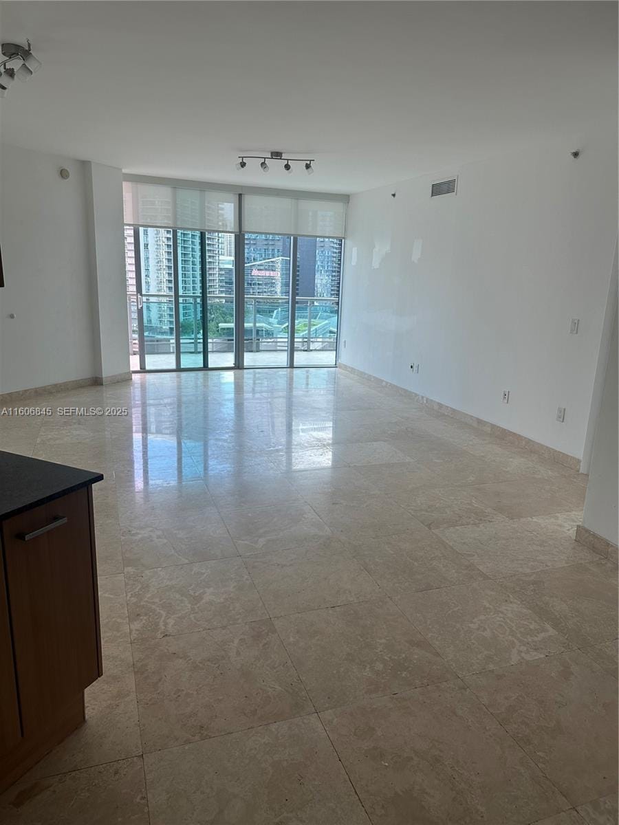 350 S Miami Avenue 2302, Miami, FL 33130 photo 29