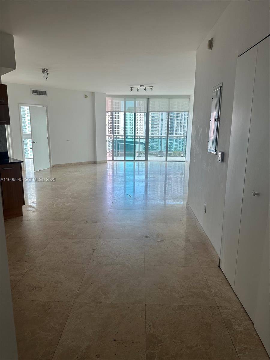 350 S Miami Avenue 2302 — photo 10