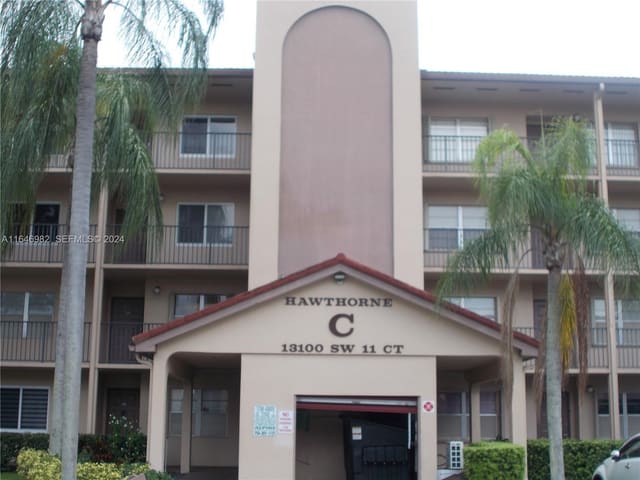 13100 SW 11th Court 206C, Pembroke Pines, FL 33027