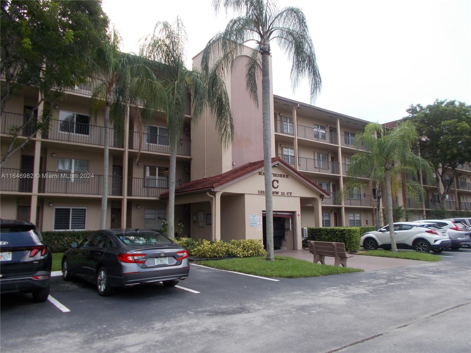 13100 SW 11th Court 206C, Pembroke Pines, FL 33027 photo 2