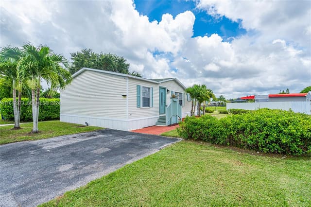 35250 SW 177th Court 152, Homestead, FL 33034