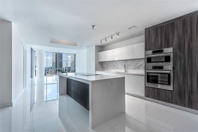 851 NE 1st Avenue 1912, Miami, FL 33132