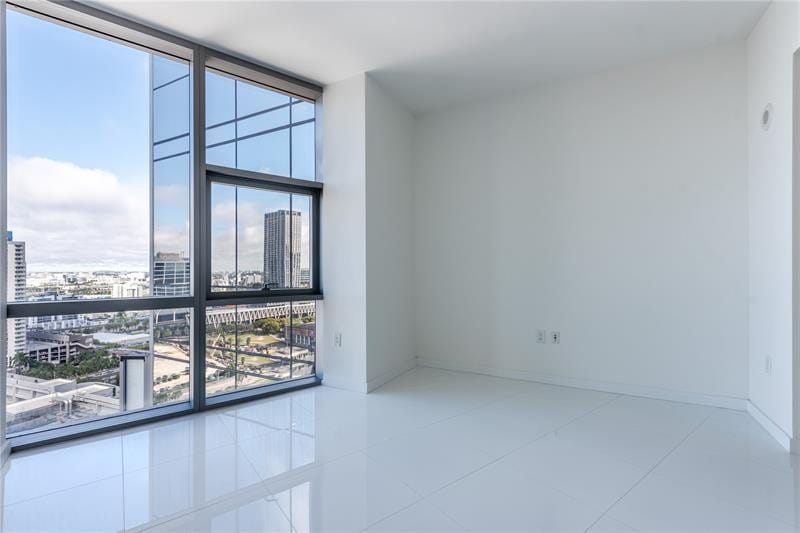 851 NE 1st Avenue 1912, Miami, FL 33132 photo 16