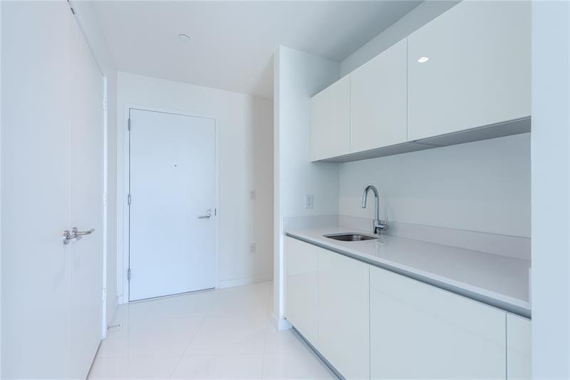 851 NE 1st Avenue 1912, Miami, FL 33132 photo 18