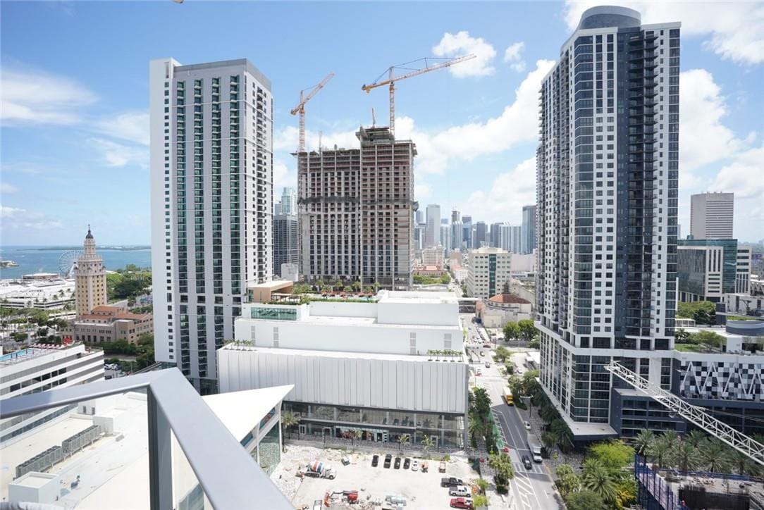 851 NE 1st Avenue 1912, Miami, FL 33132 photo 25