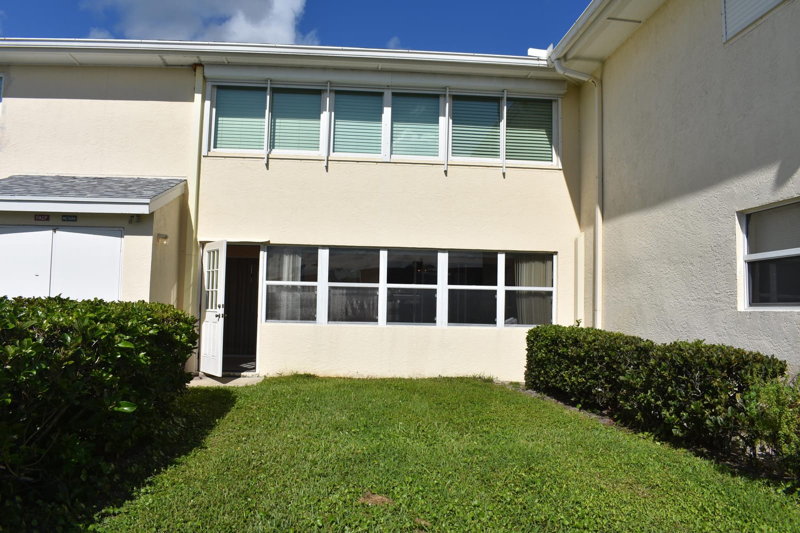 500 Grove Isle Circle 103 — photo 10