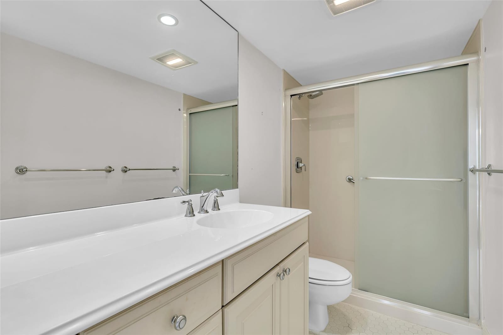 521 N Riverside Drive 1004, Pompano Beach, FL 33062 photo 10