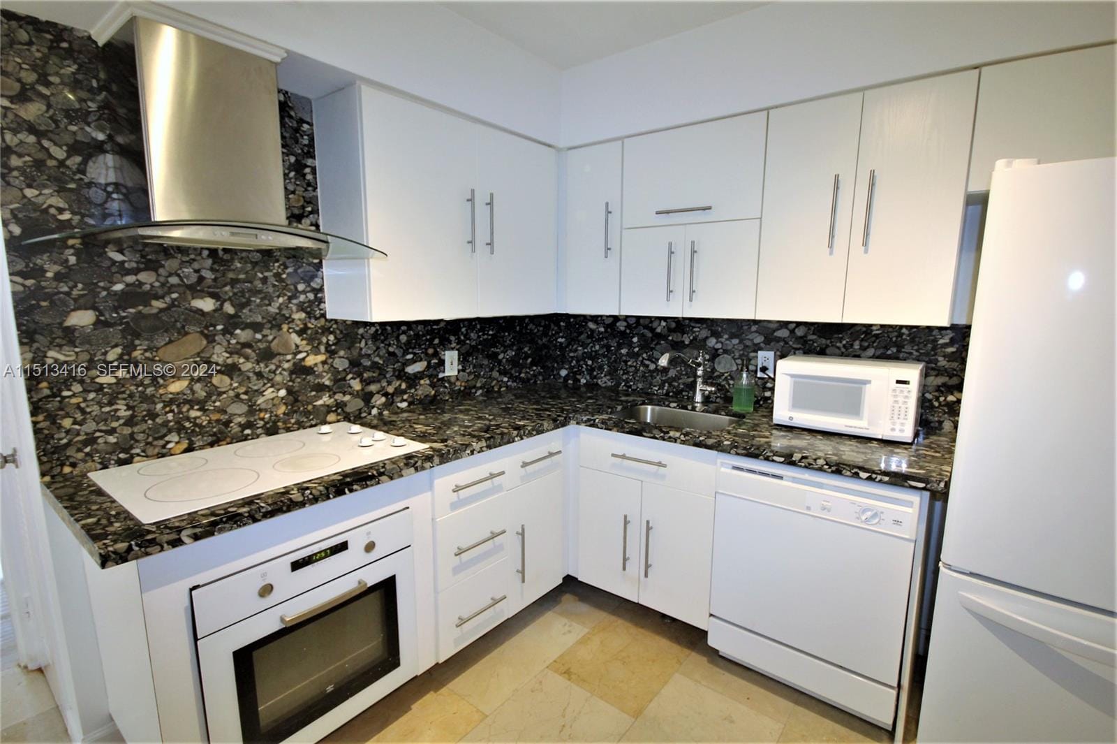 5161 Collins Avenue 401, Miami Beach, FL 33140 photo 10