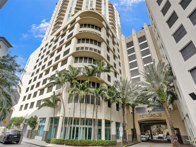 9066 SW 73rd Court 1709, Miami, FL 33156