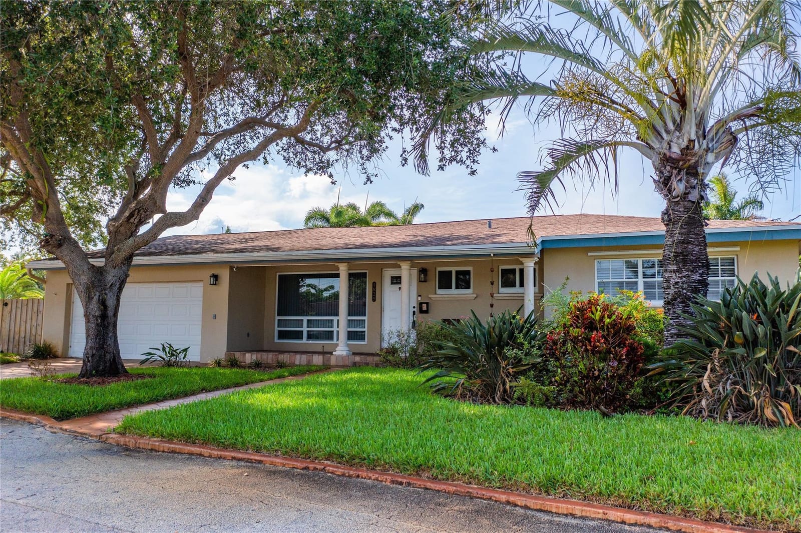 1825 NE 27th Drive, Wilton Manors, FL 33306