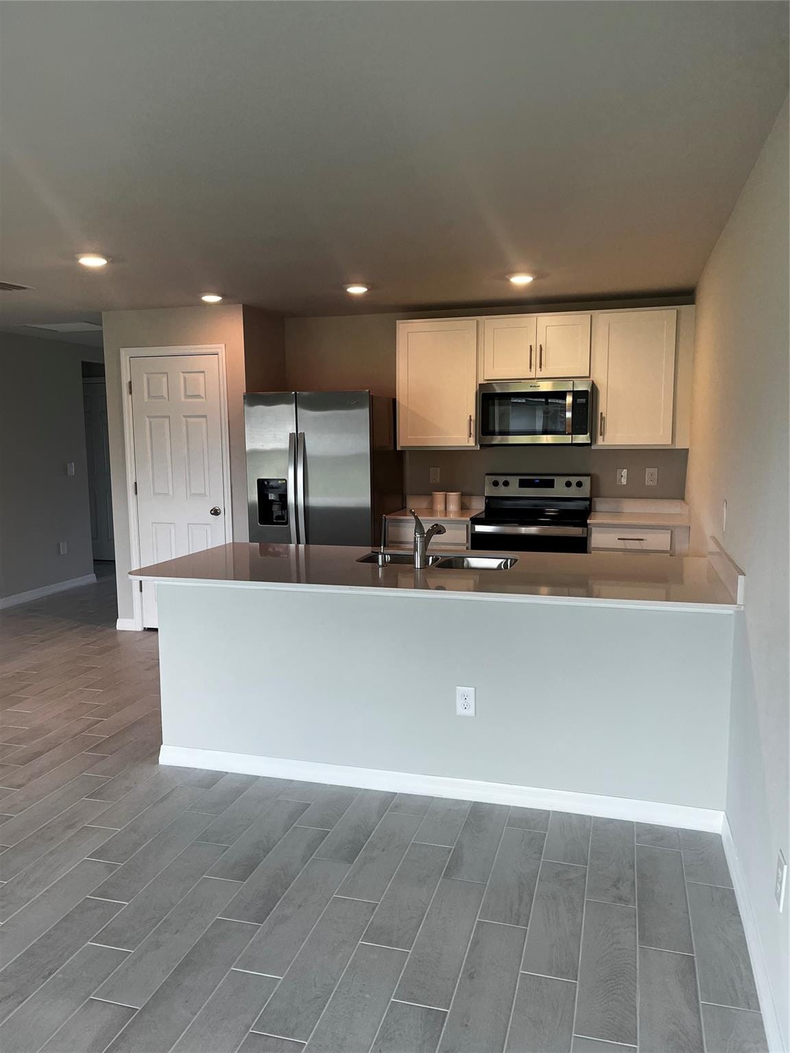 4021 35th Street — photo 3