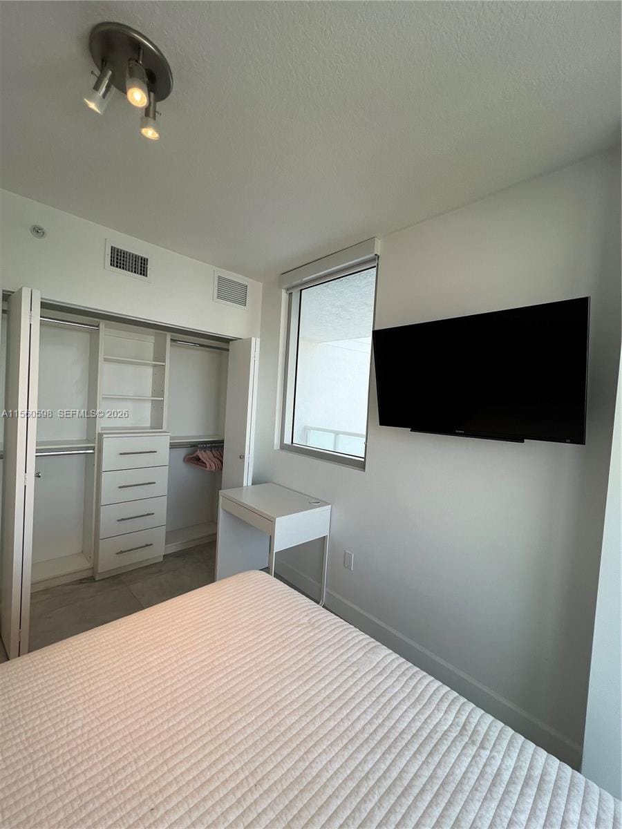 6700 Indian Creek Drive 701 — photo 10
