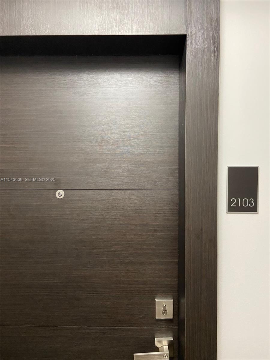 2801 NE 183rd Street 2103W — photo 2
