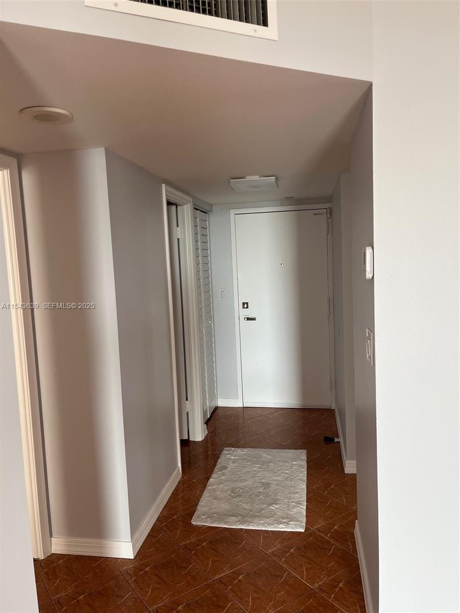 2801 NE 183rd Street 2103W — photo 3