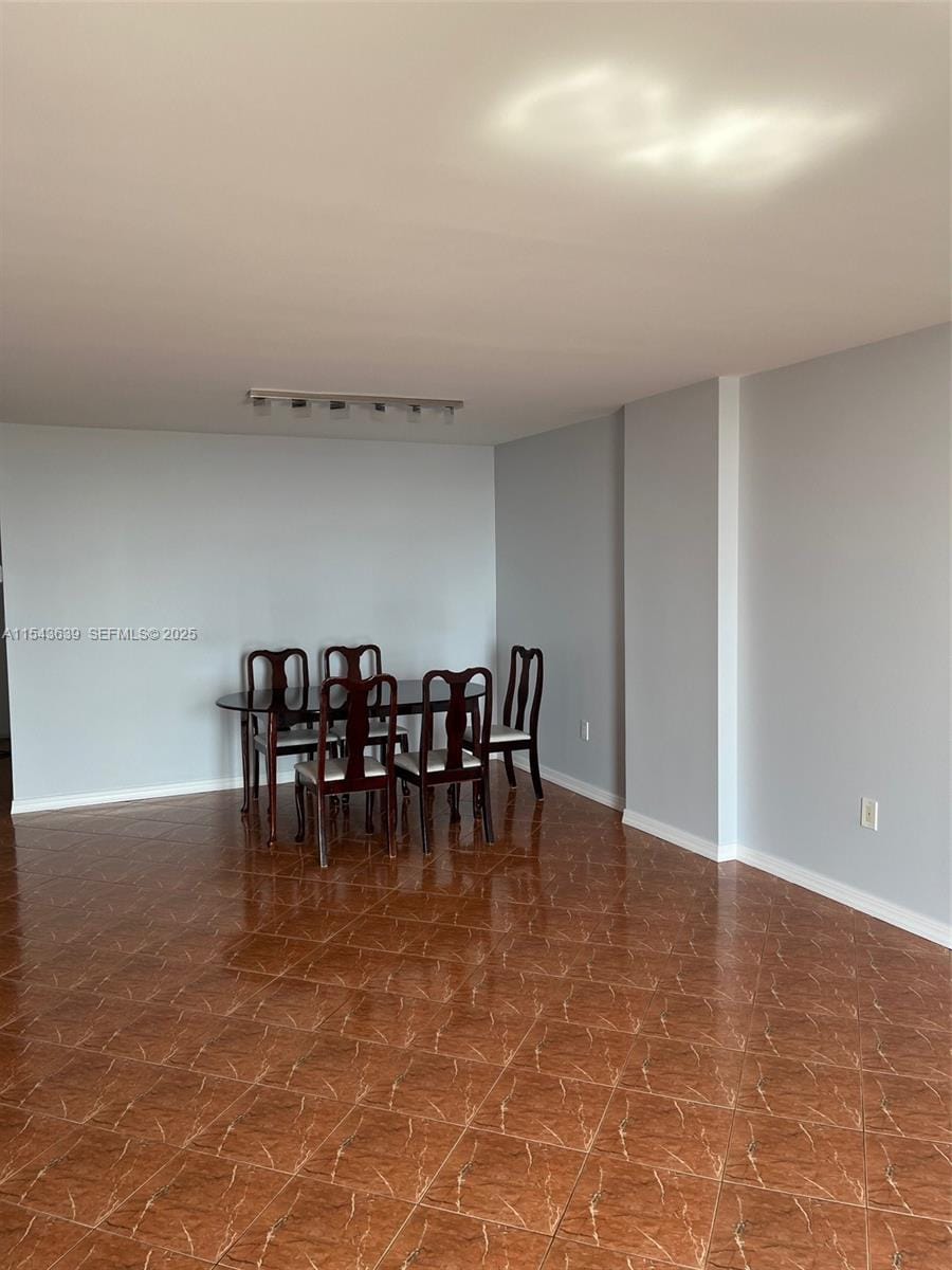 2801 NE 183rd Street 2103W — photo 7