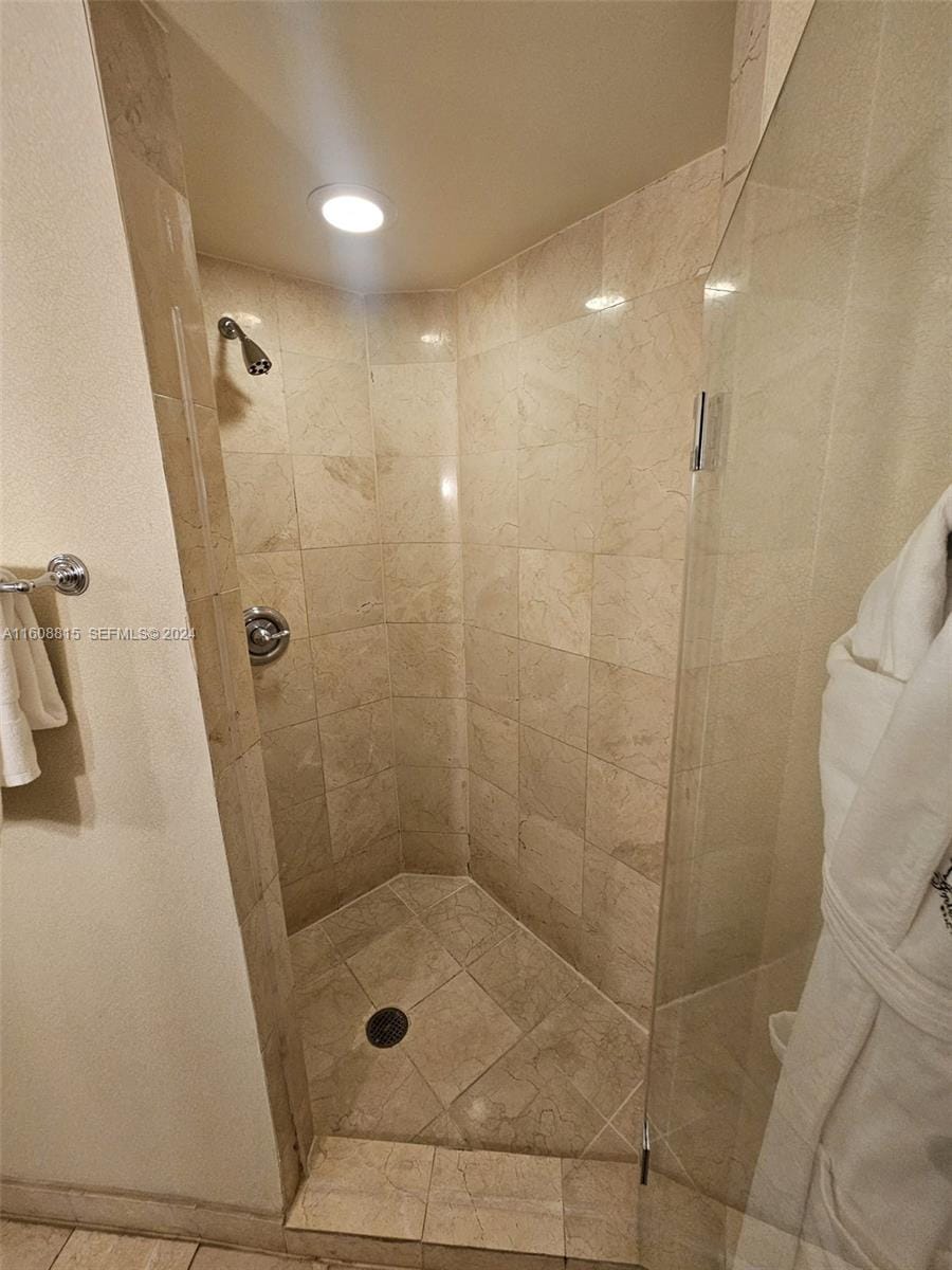 18001 Collins Avenue 2112 — photo 11