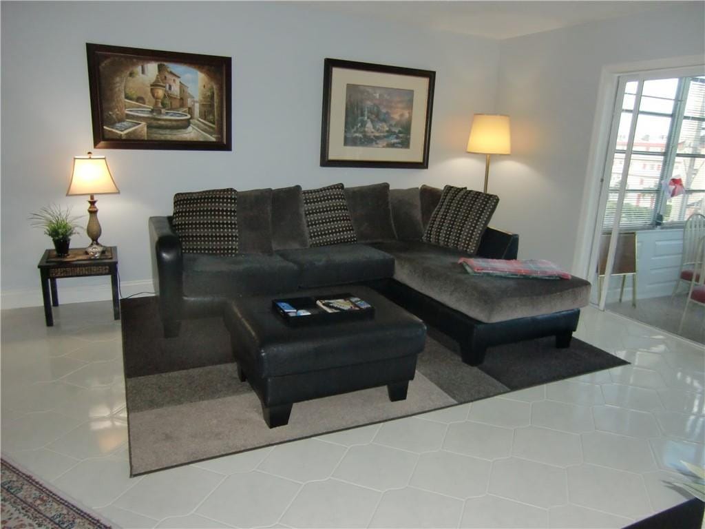 4401 NW 41 Street 404, Lauderdale Lakes, FL 33319 photo 17