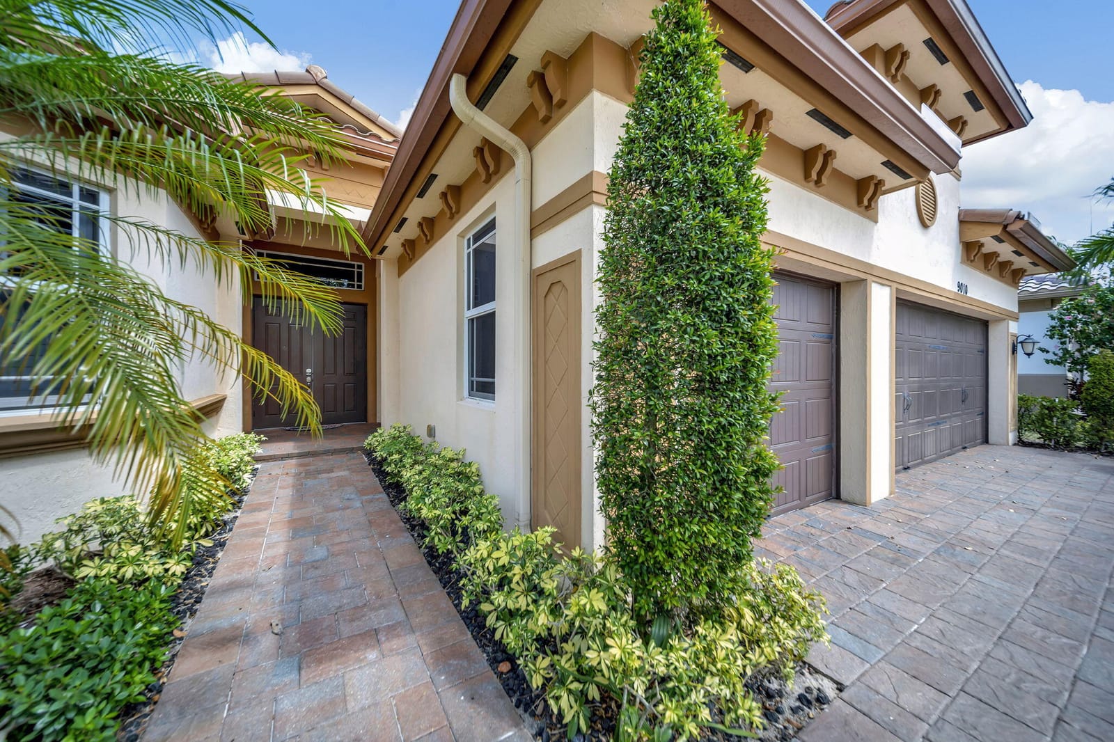 9010 Lakeview Place, Parkland, FL 33076 photo 4