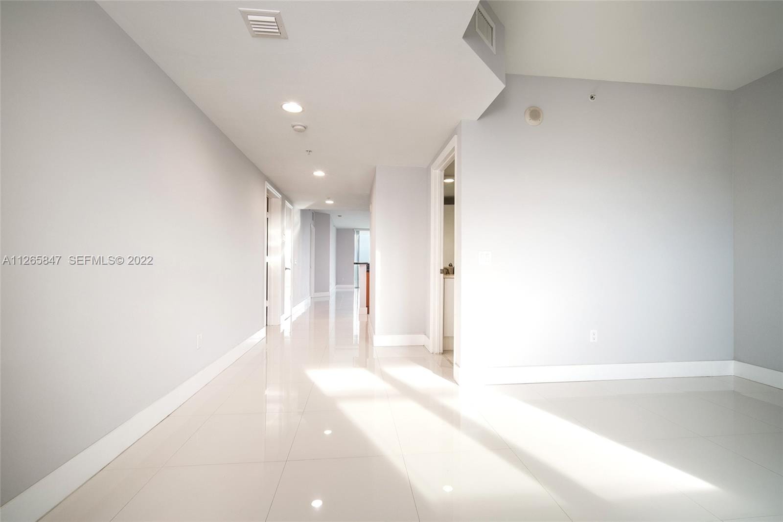 15051 Royal Oaks Lane 1203, North Miami, FL 33181 photo 18