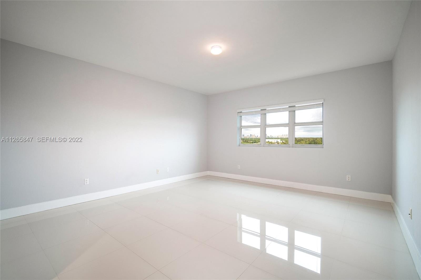 15051 Royal Oaks Lane 1203, North Miami, FL 33181 photo 19
