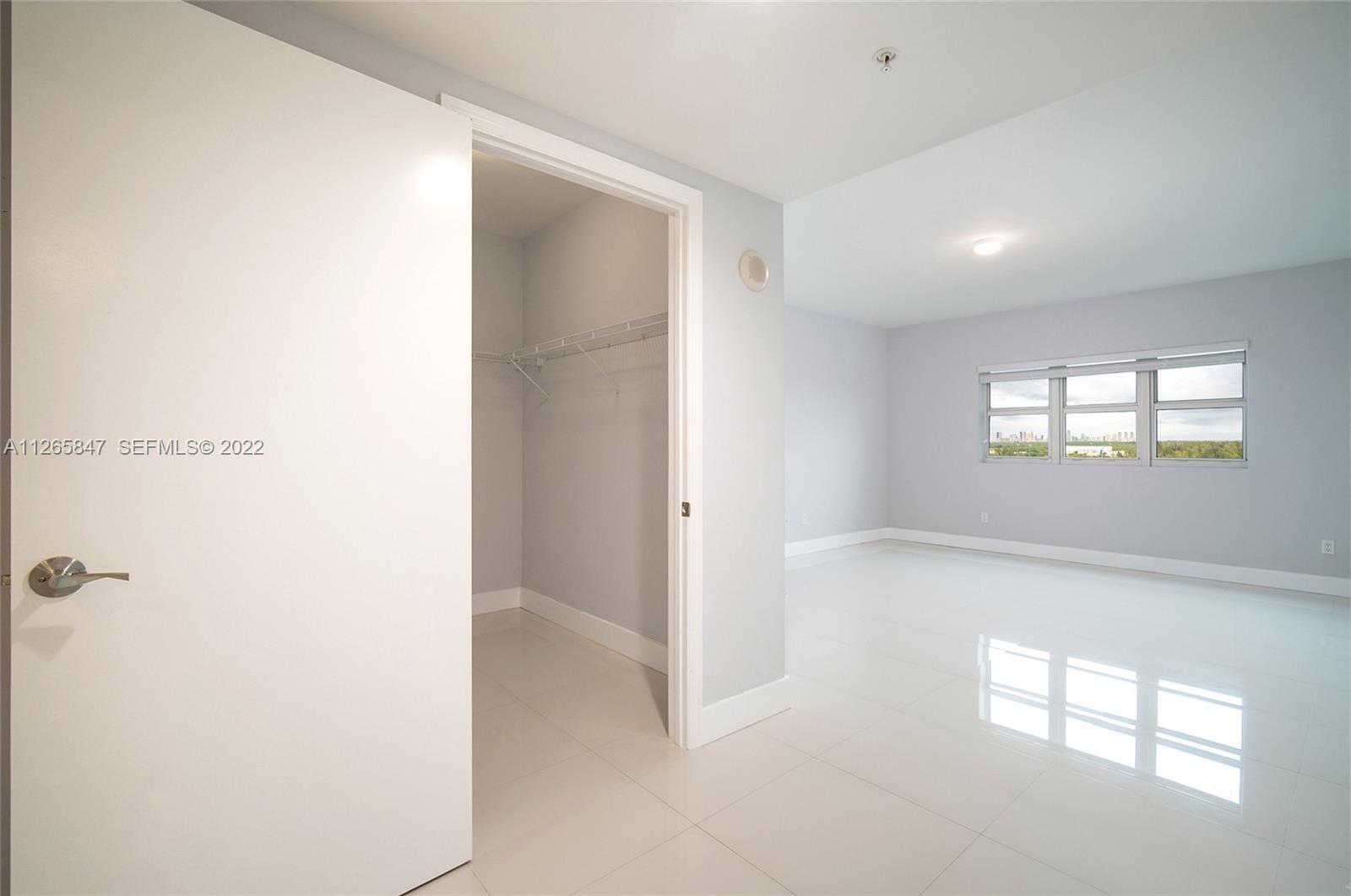 15051 Royal Oaks Lane 1203, North Miami, FL 33181 photo 22